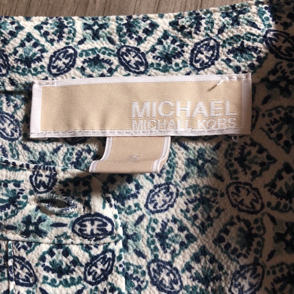 Beautiful Michael Kors top - Picture 4 of 5